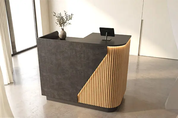 Bancone cassa moderno per arredo negozio su misura