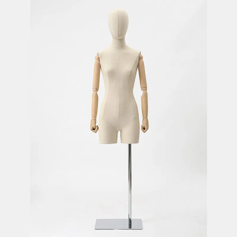 Busto-donna-sartoriale-lungo-base-rettangolare cromo
